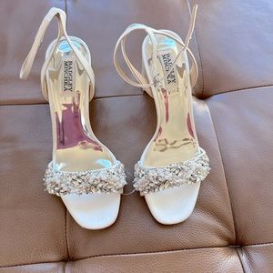 Ivory Badgley Mischka sandals in size 7.5. Perfect for a bride-to-be!